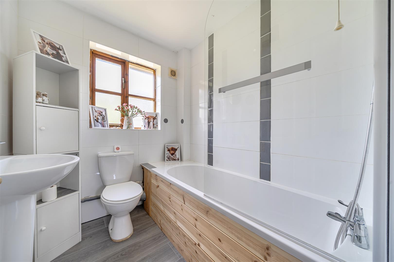 Property Image 0a60281f-07e4-4a89-a38b-b8b975baee54