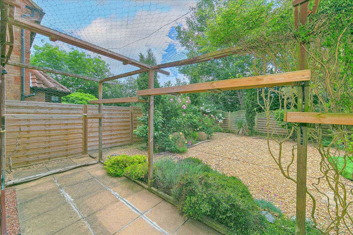 Property Image 0a7f110a-0768-4012-b01c-29408c3a4b88