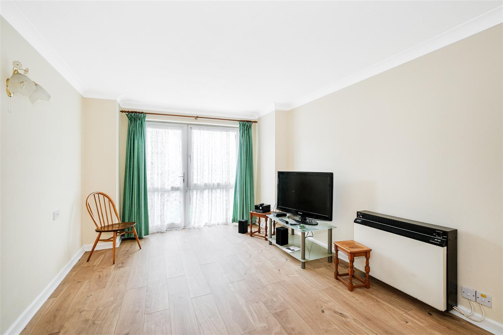 Property Image 0a81d796-28e7-4a06-8899-770c63be7404