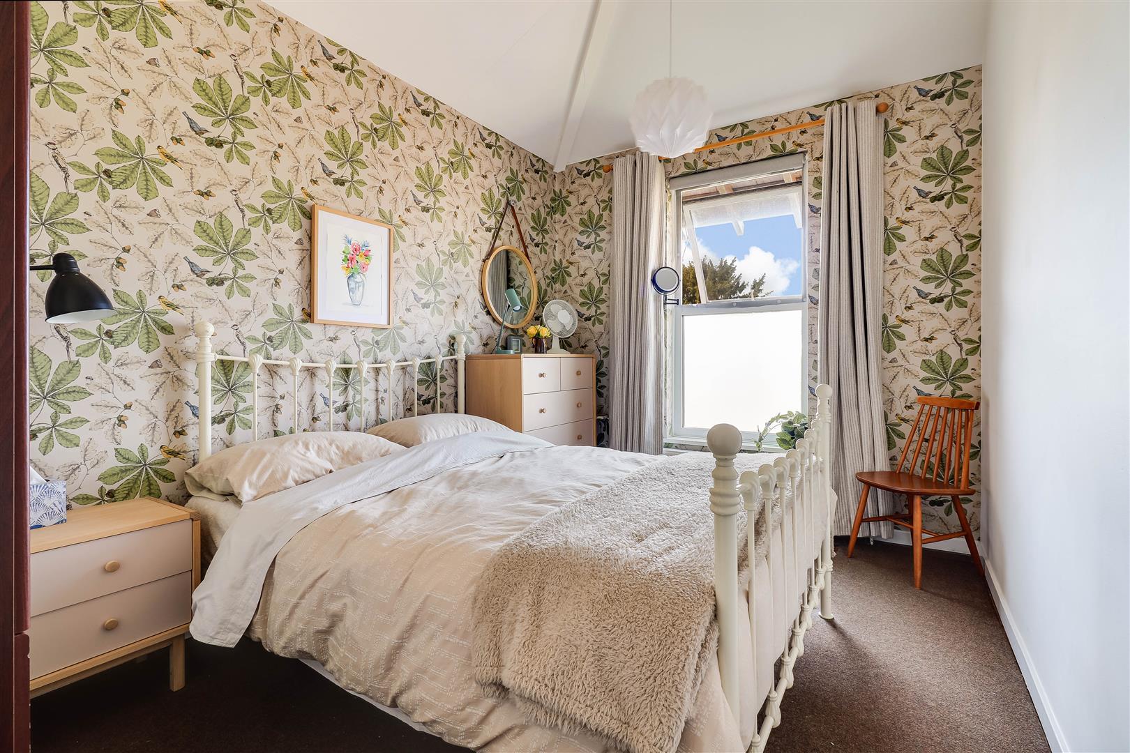 Property Image 0a825f99-7752-4358-8882-2867a83d9d1b