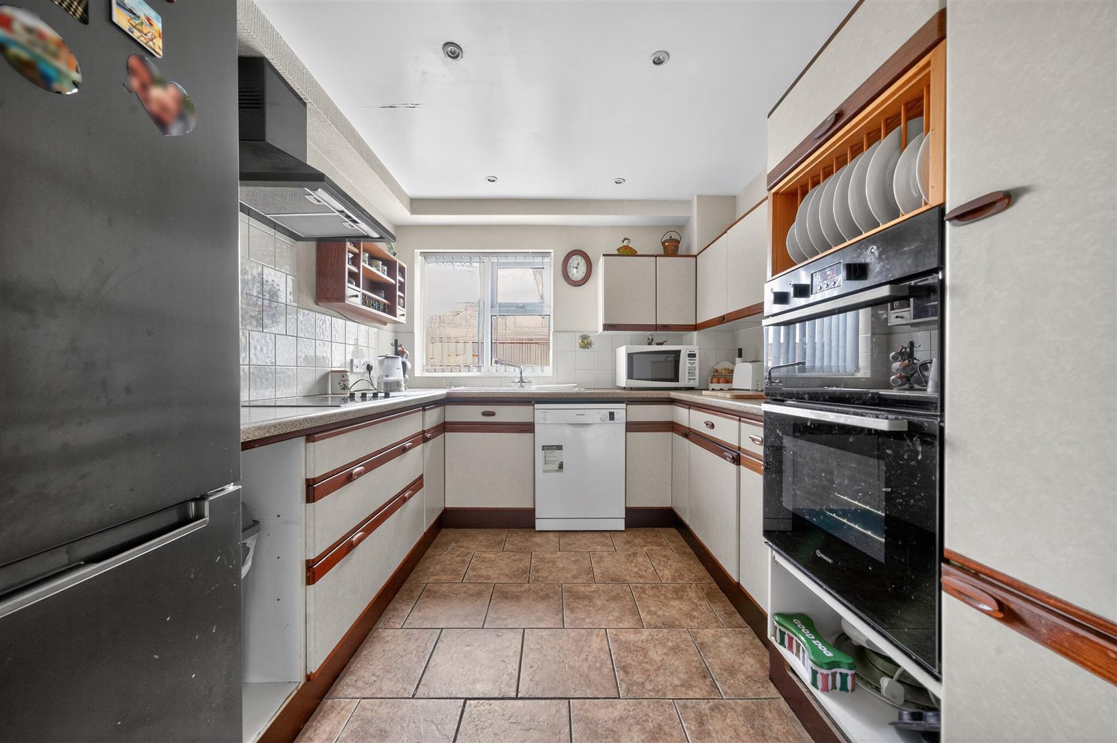 Property Image 0a84987f-2681-4bd5-8269-d95cfb592871