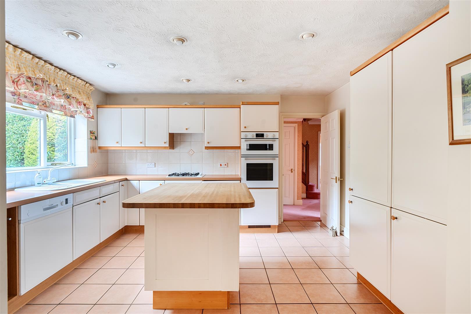 Property Image 0a888739-3cbf-4f39-ac58-d54dd12b99c5