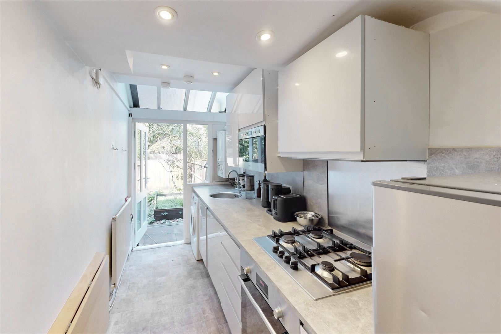 Property Image0a8a1984-b9a9-4a3f-996d-10792e387a51