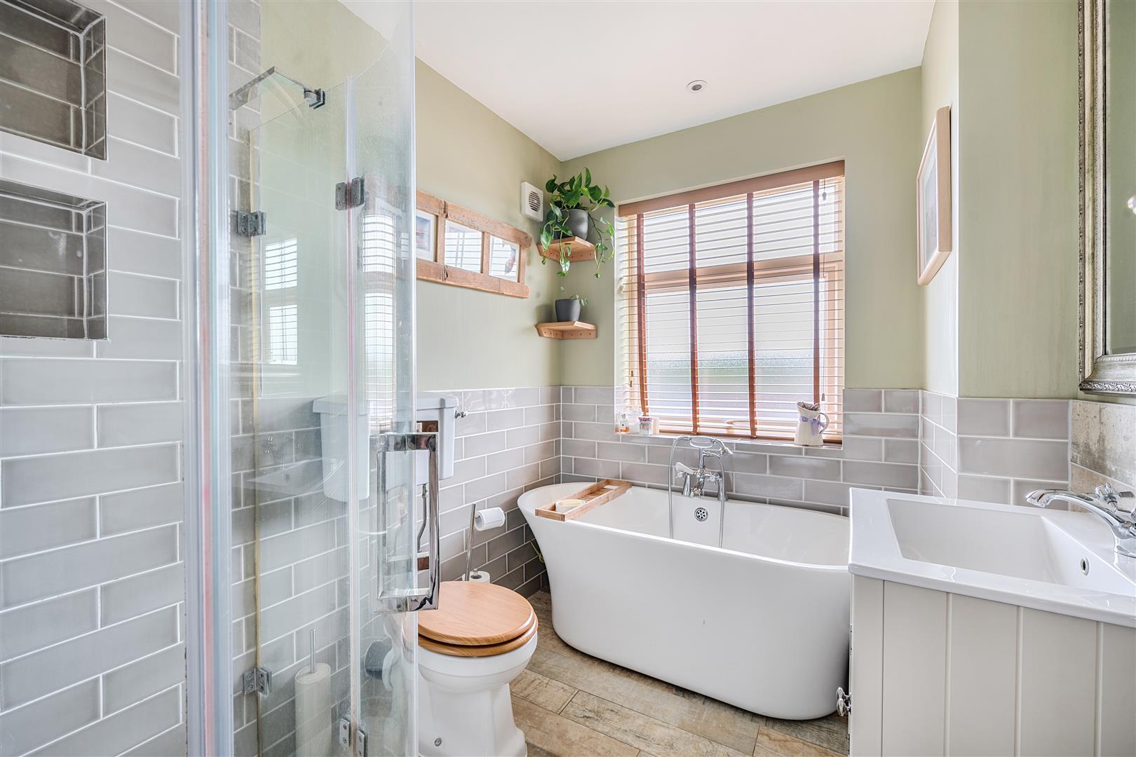 Property Image 0a8defea-a799-4344-9f68-3a4d0140d162