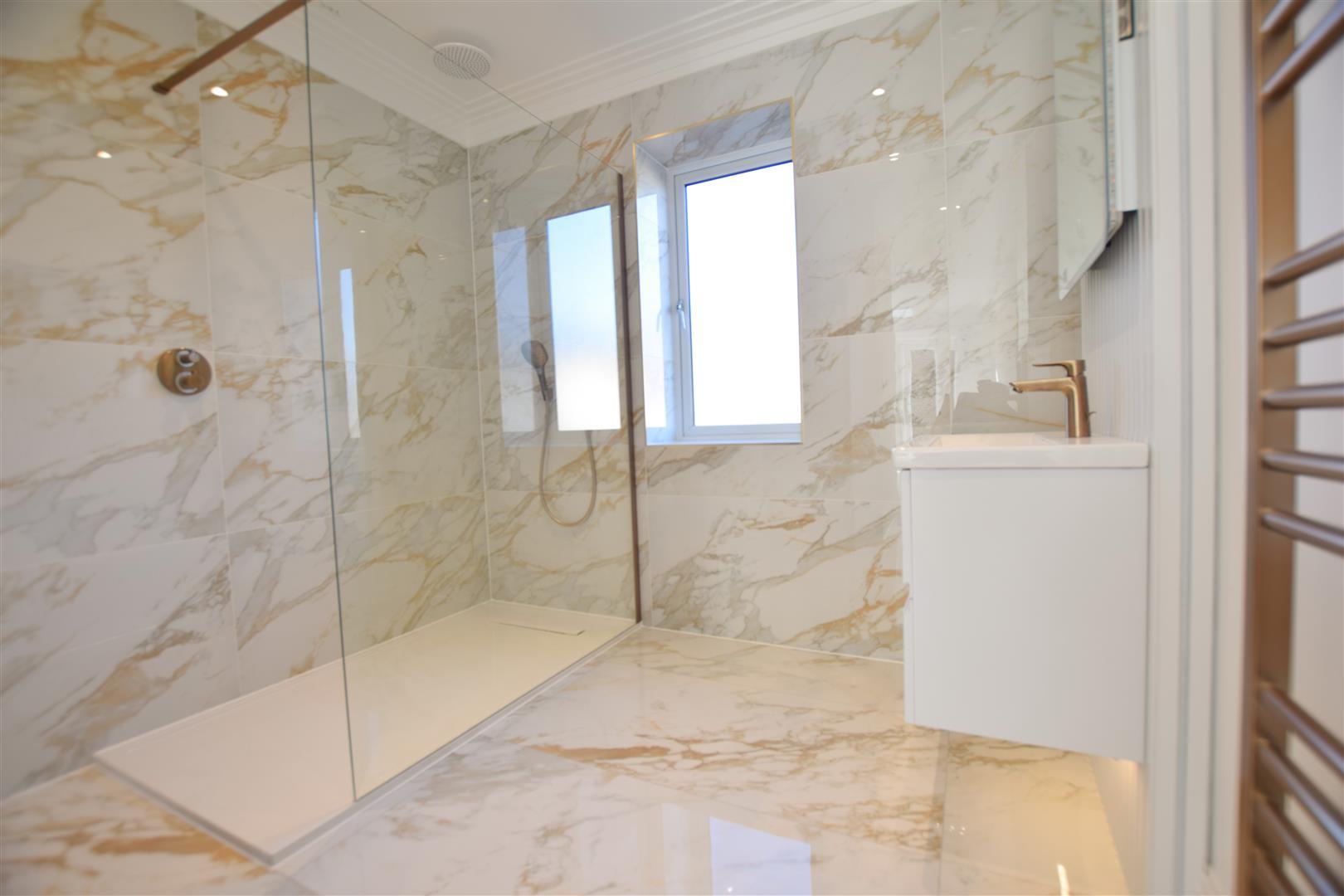Property Image 0a90323c-7f42-42d2-93e4-a1d43e04672c