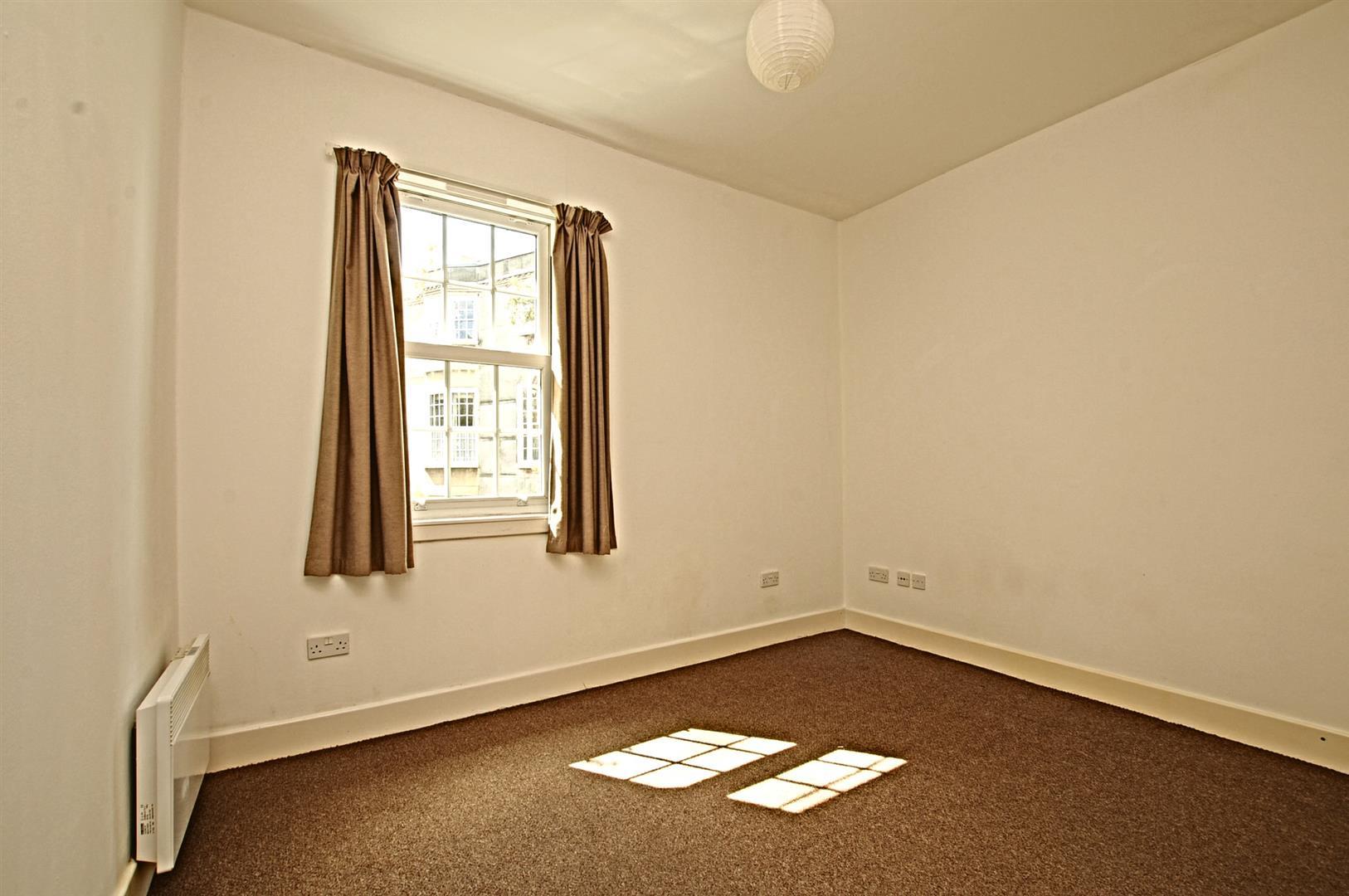 Property Image 0a916b98-533a-4fa3-80e9-7b4a9283c159