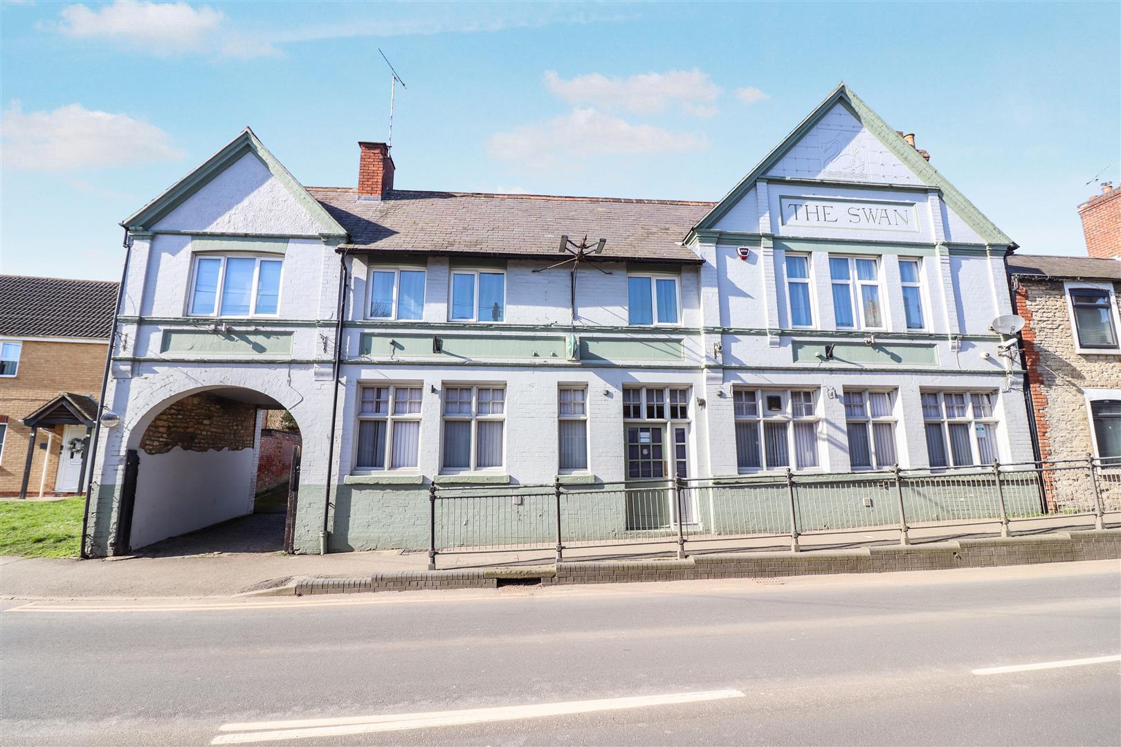 Property Image 0a91e3e9-b6a0-4e09-886b-c84d3c29ee26