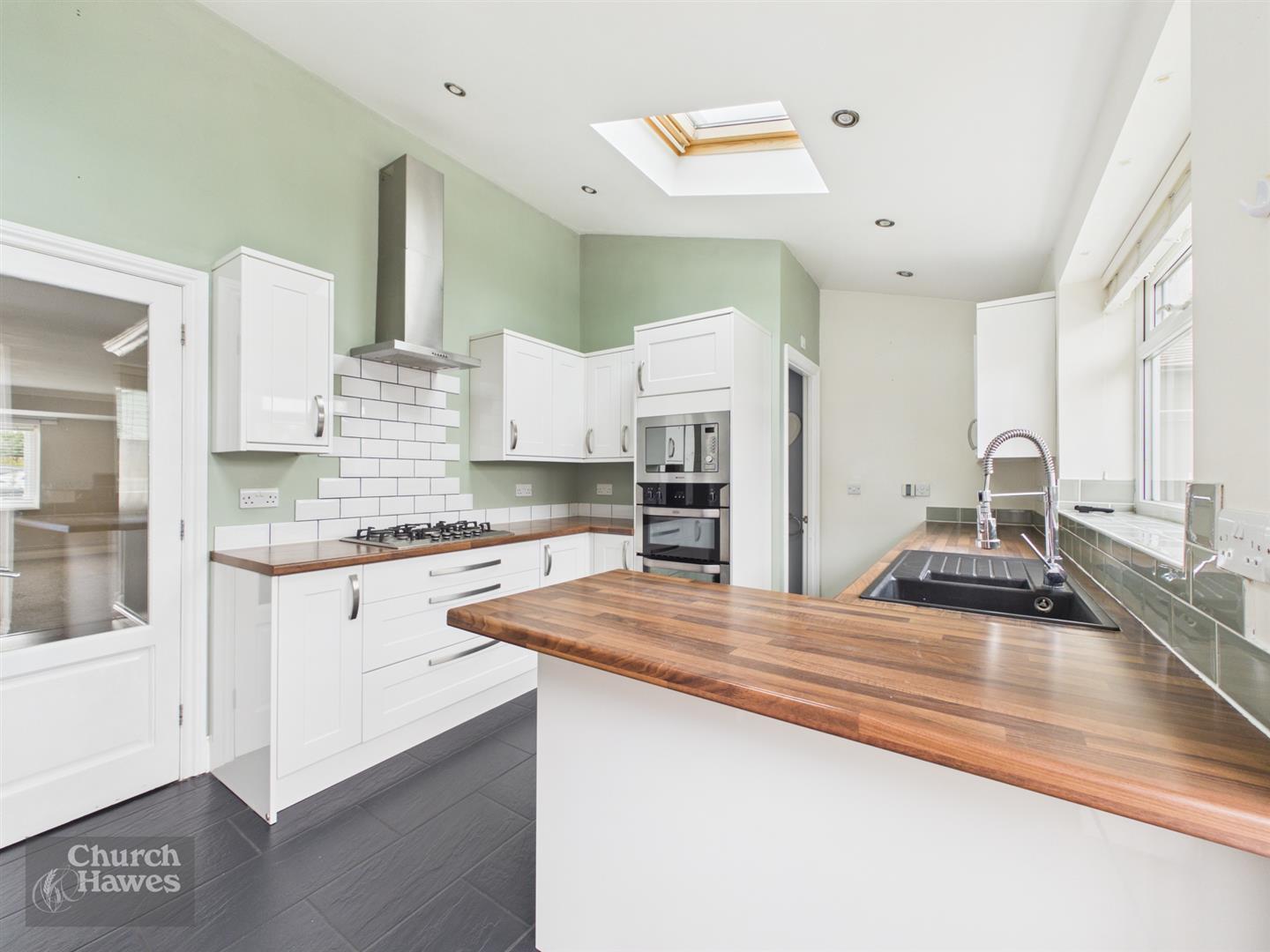 Property Image 0a9e83a0-f155-482a-b313-fd7e810acb51