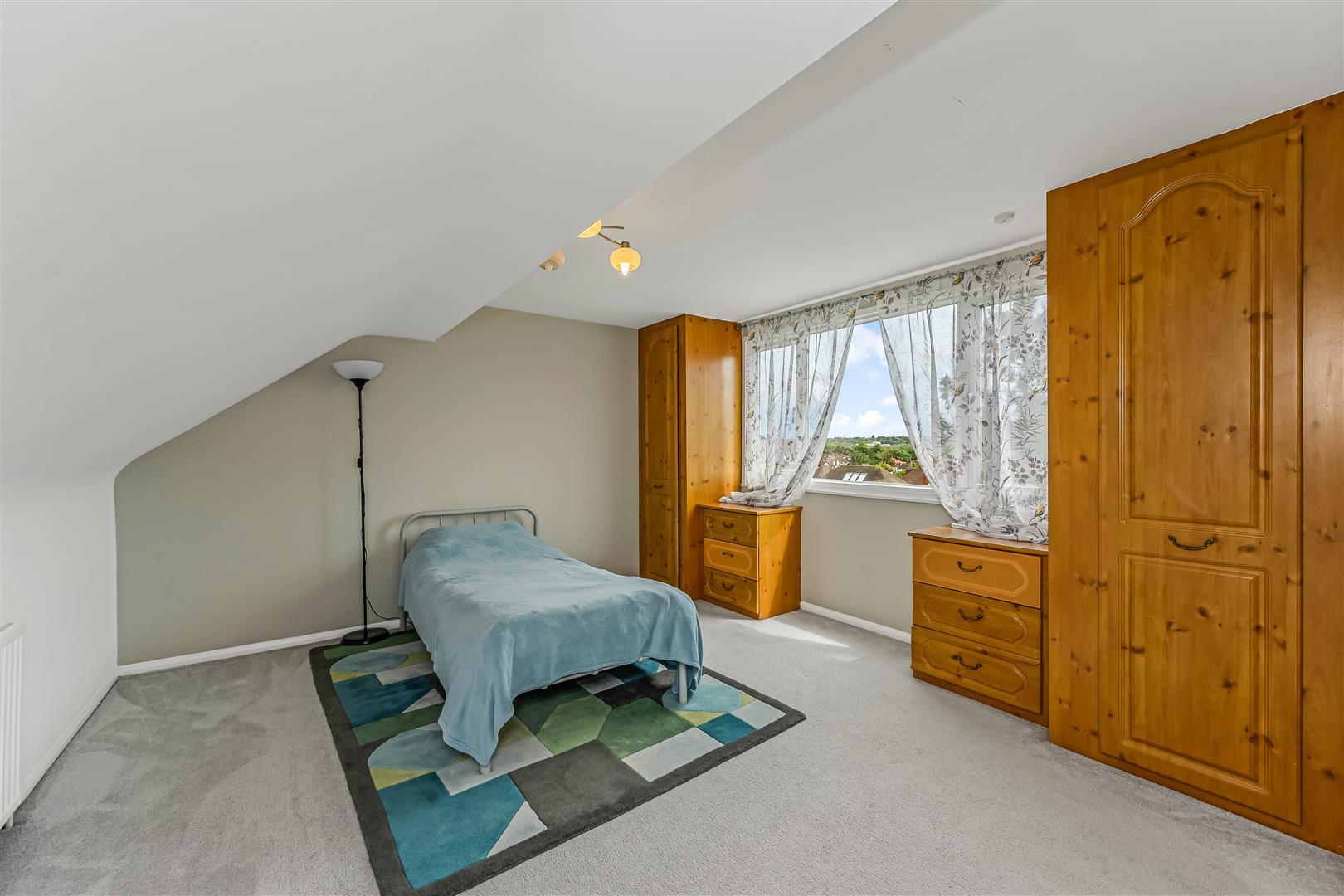 Property Image 0aabea62-ba1b-40b1-9e6f-ee04697b32fc