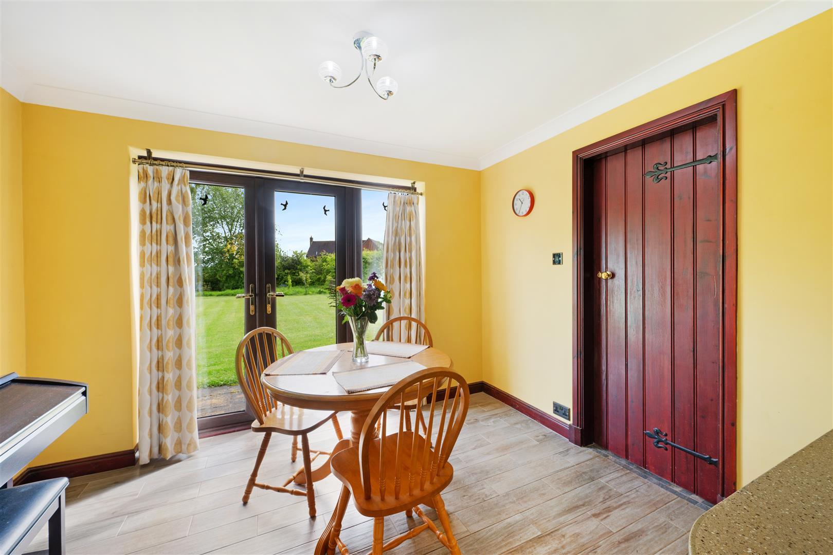 Property Image 0ab44cf4-7a14-4390-935f-29256f56c950