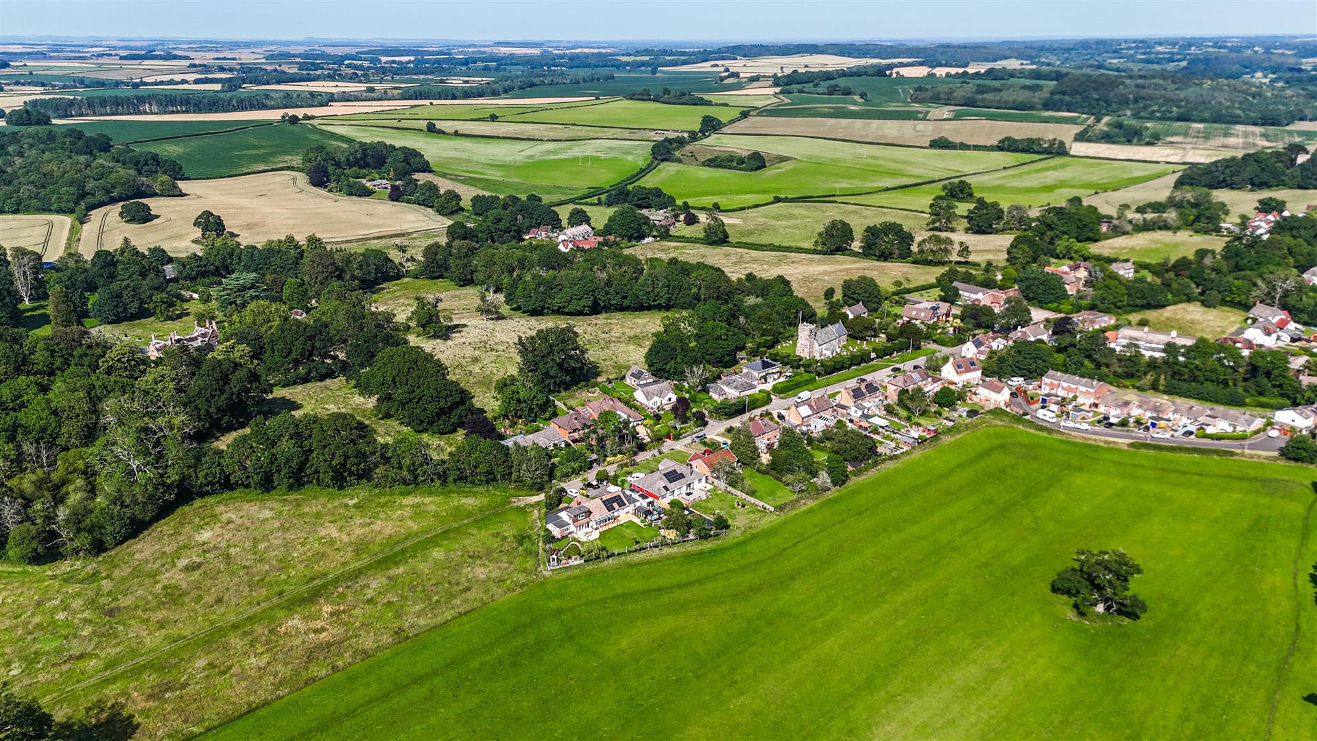 Property Image 0adb1110-e076-49f9-8b36-6ecd057b3cbf