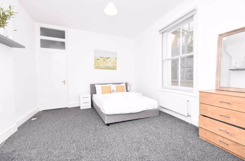 Property Image 0aed2f26-8e86-4db7-8c15-1f73b3495d6a