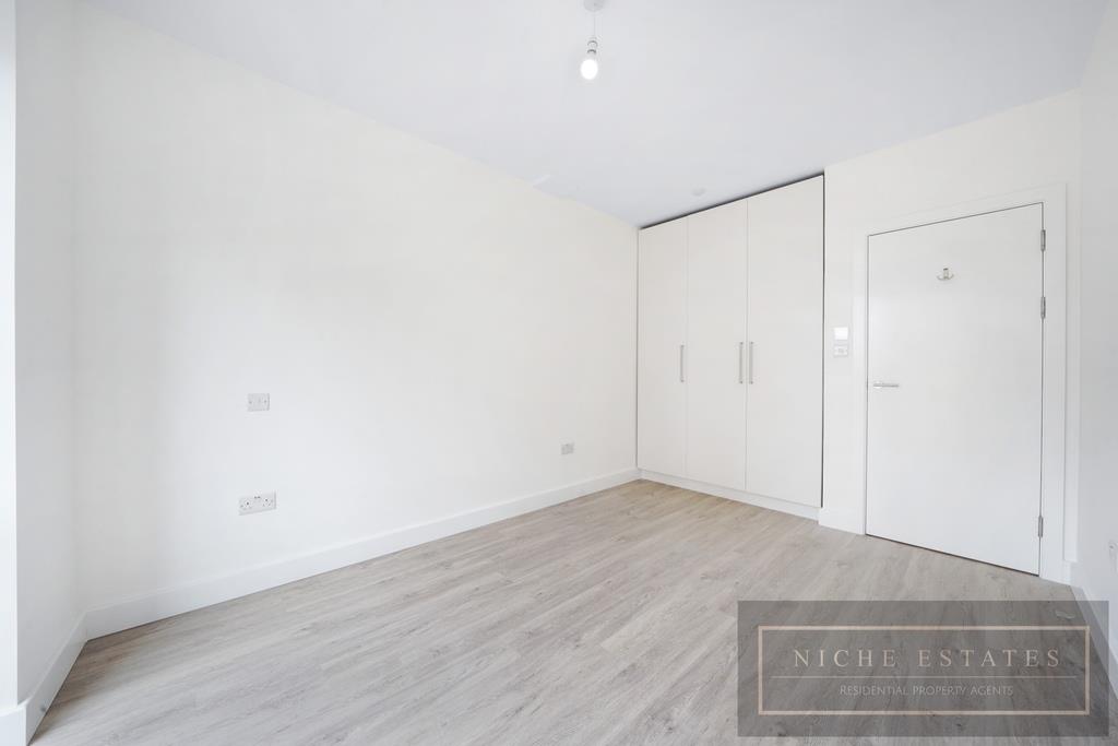 Property Image 0b0c3587-c516-40ef-83e9-59a5c1b65201
