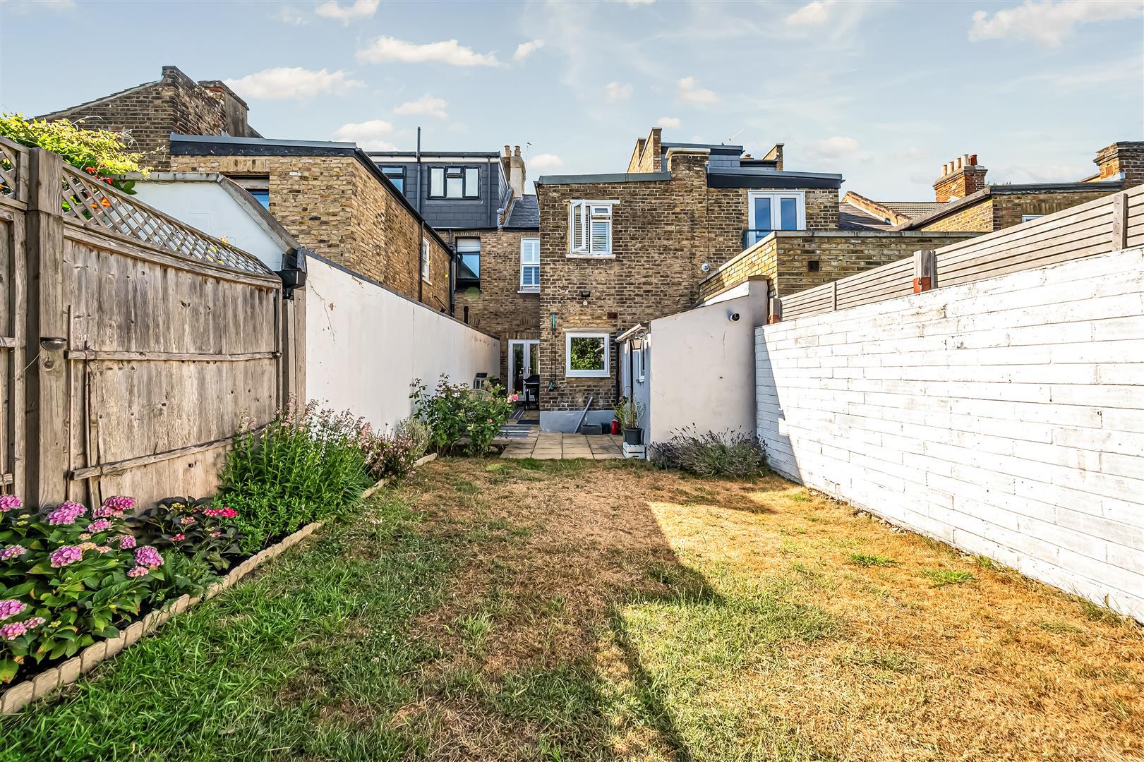 Property Image 0b178aac-f7e3-4ef4-806c-8df2949fc45b
