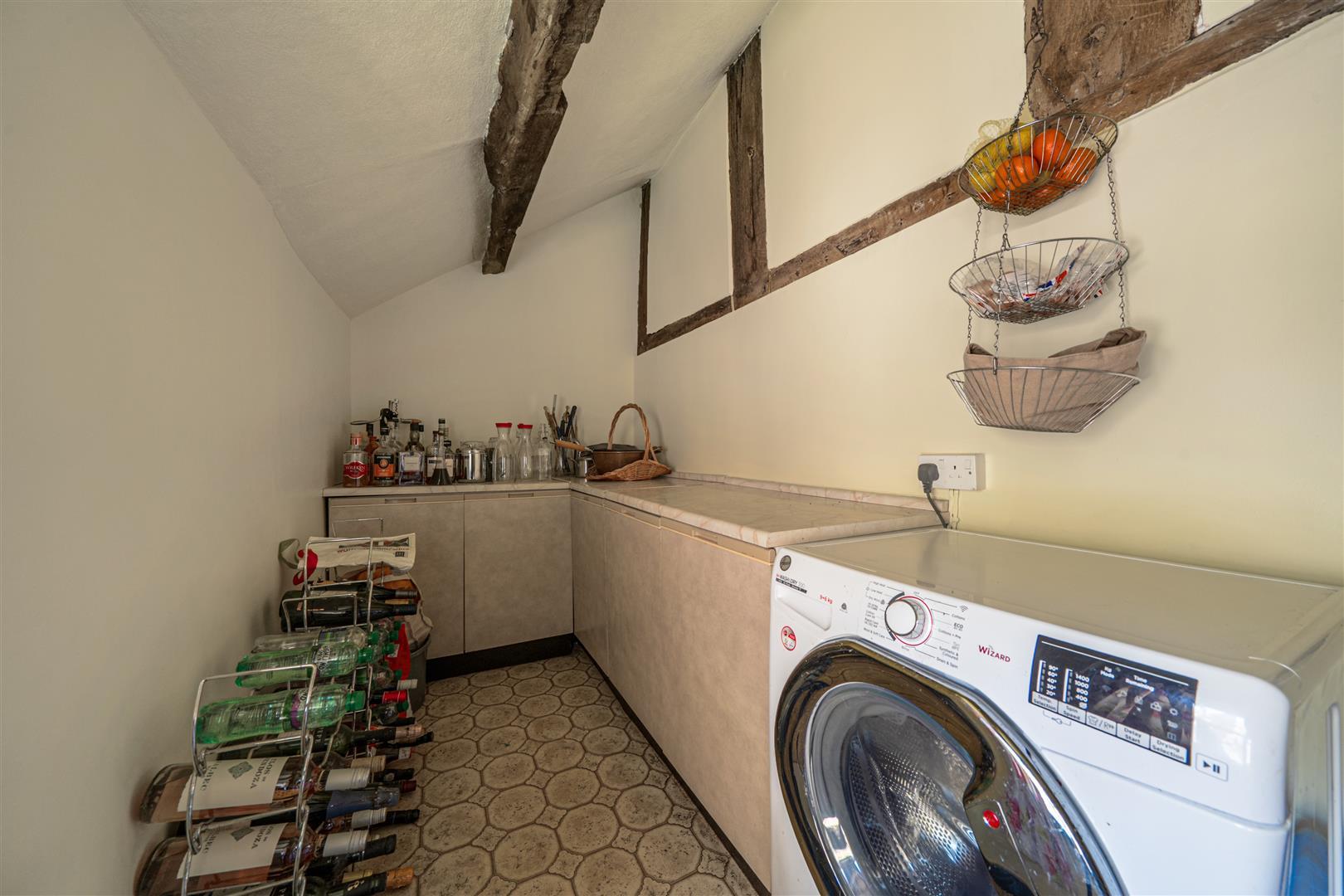 Property Image 0b17f27c-2c89-496f-9e64-cd19d9559b33