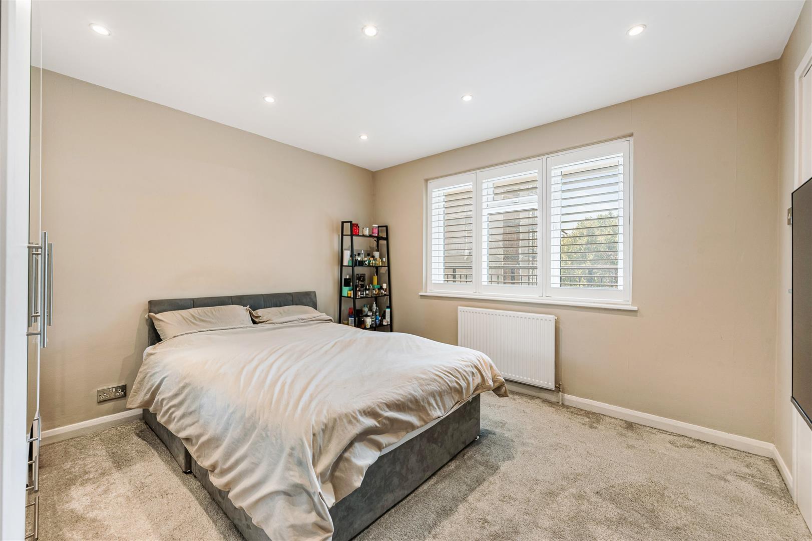 Property Image 0b23ffcf-c39e-459f-b992-a0c572e3f1f7