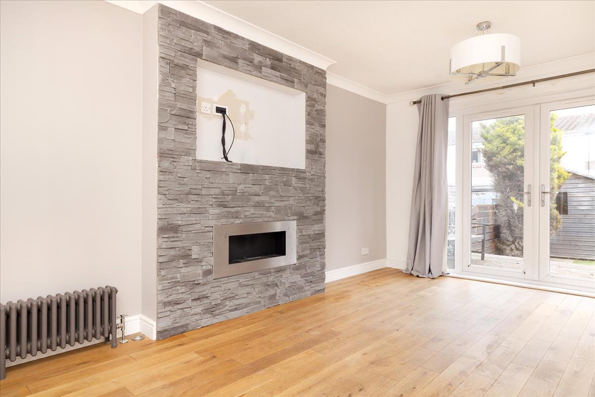 Property Image 0b2d417c-e33b-4b25-8b5b-facdf47bd024