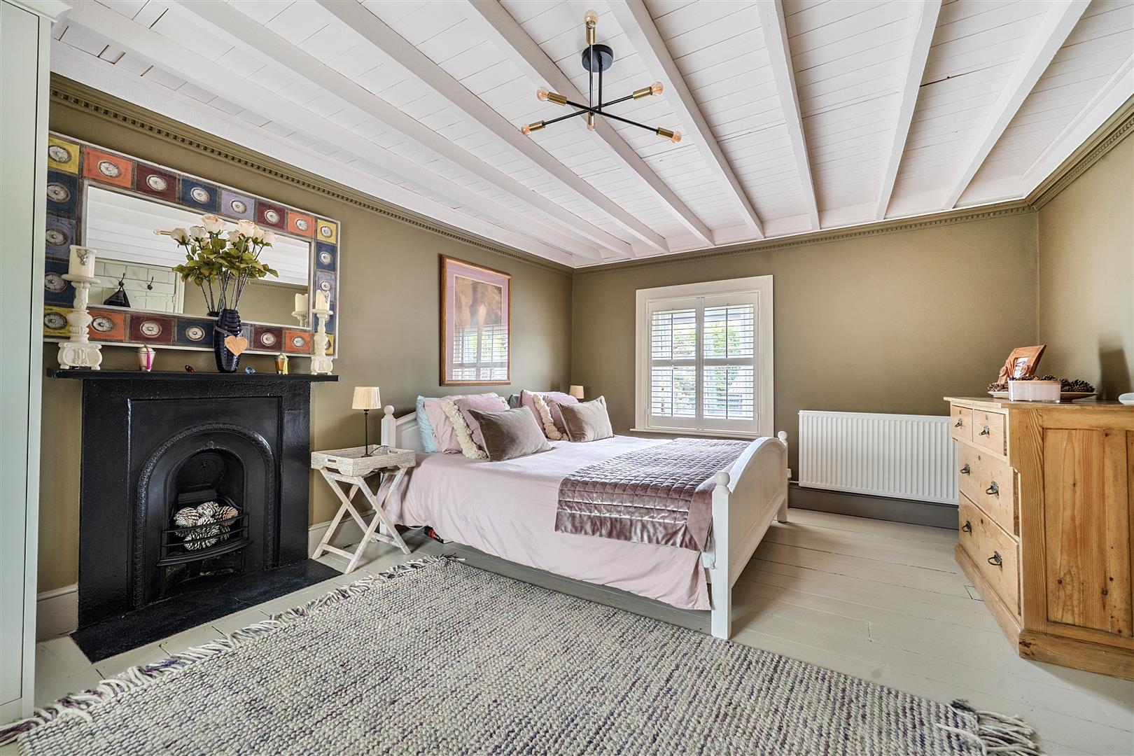 Property Image 0b319ddc-af91-4d36-8975-7c5a0e649512