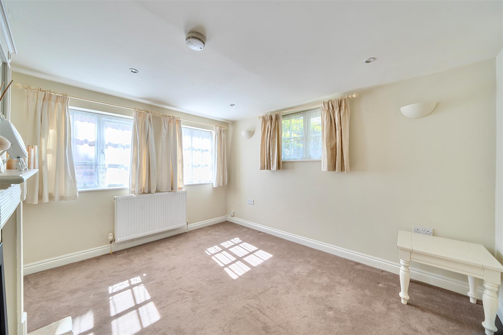 Property Image 0b3f4554-f524-4fd0-83fe-64cee6b1902d