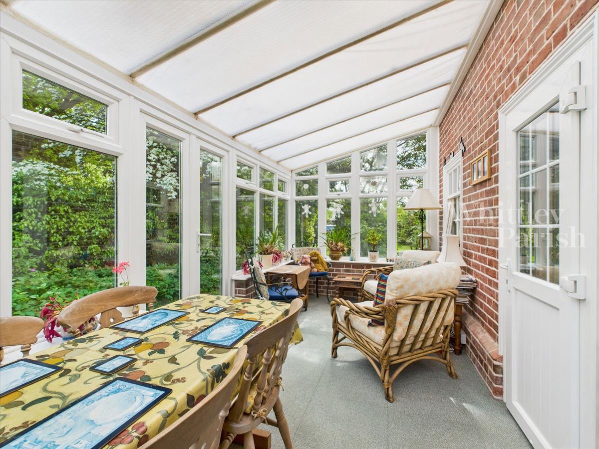 Property Image 0b560ee7-b539-45d0-9690-aa41ef0d5e5d