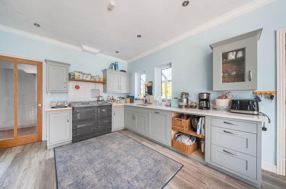 Property Image 0b617598-57ff-449a-b4b9-efe3352b0684