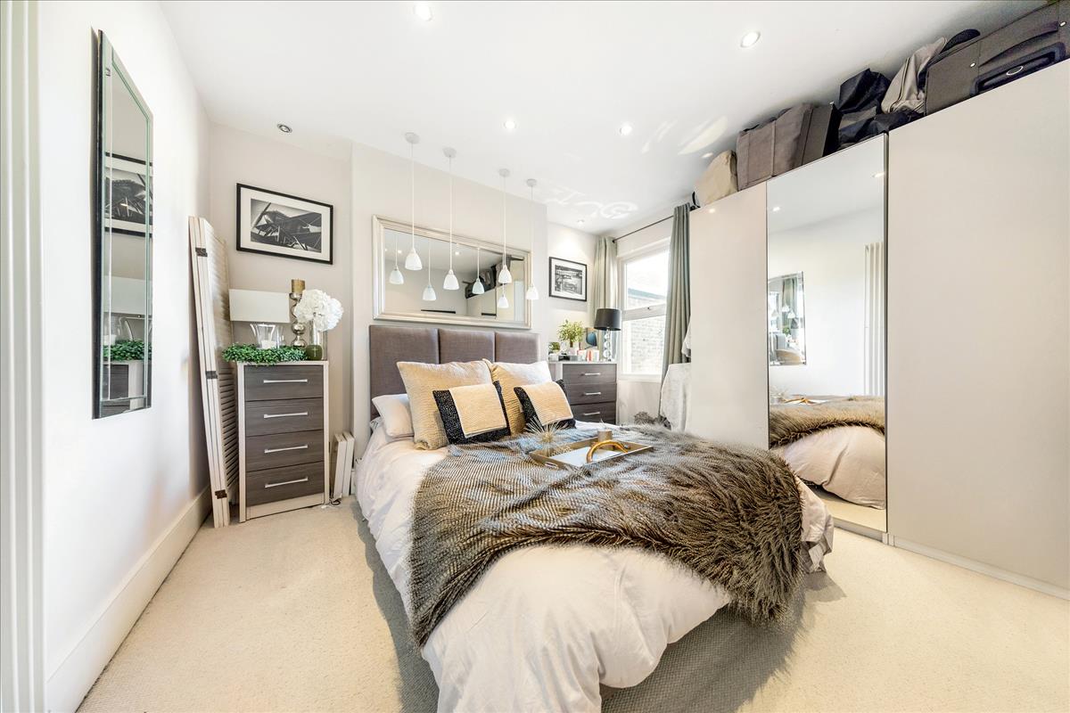 Property Image 0b685418-58d3-46df-8228-a88ba799971e