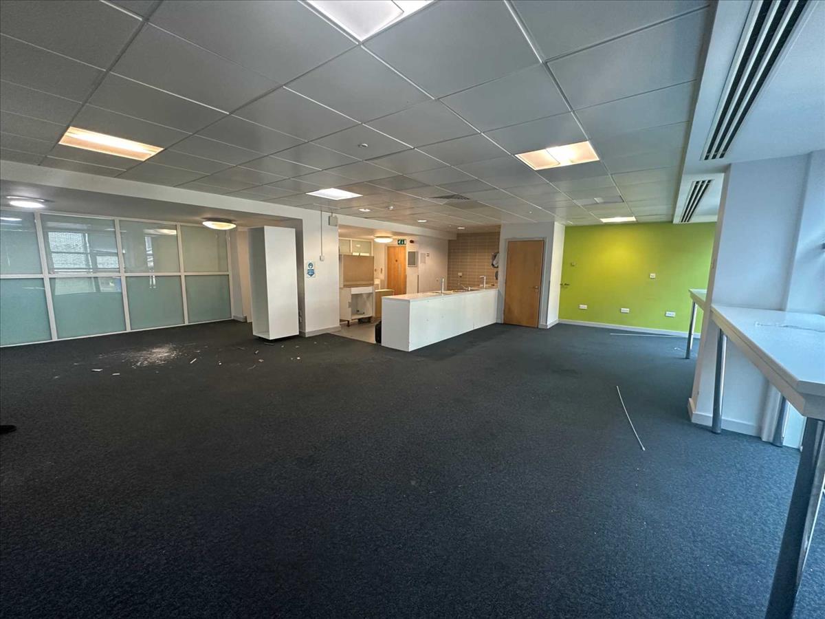 Property Image 0b6de430-2f5d-4968-b730-f9c7ecc3d1aa