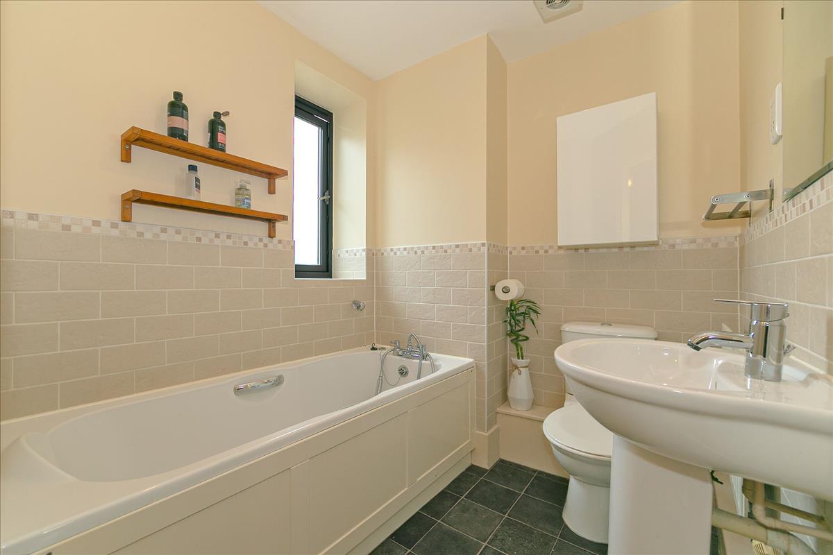 Property Image 0b7cd47f-3720-4e8f-8f59-f7497c4b5f23