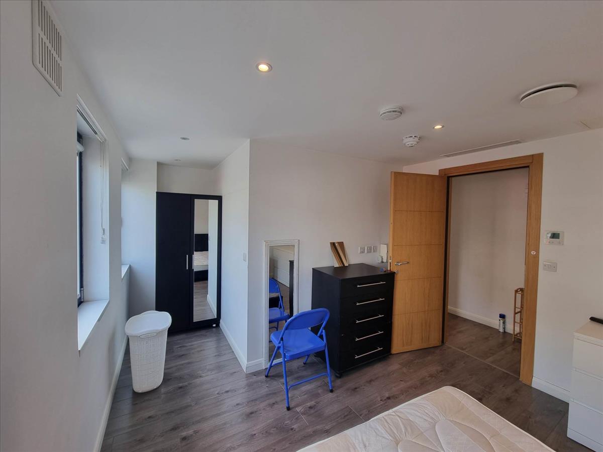 Property Image 0b7ceff7-c706-46e6-933b-f73744507373