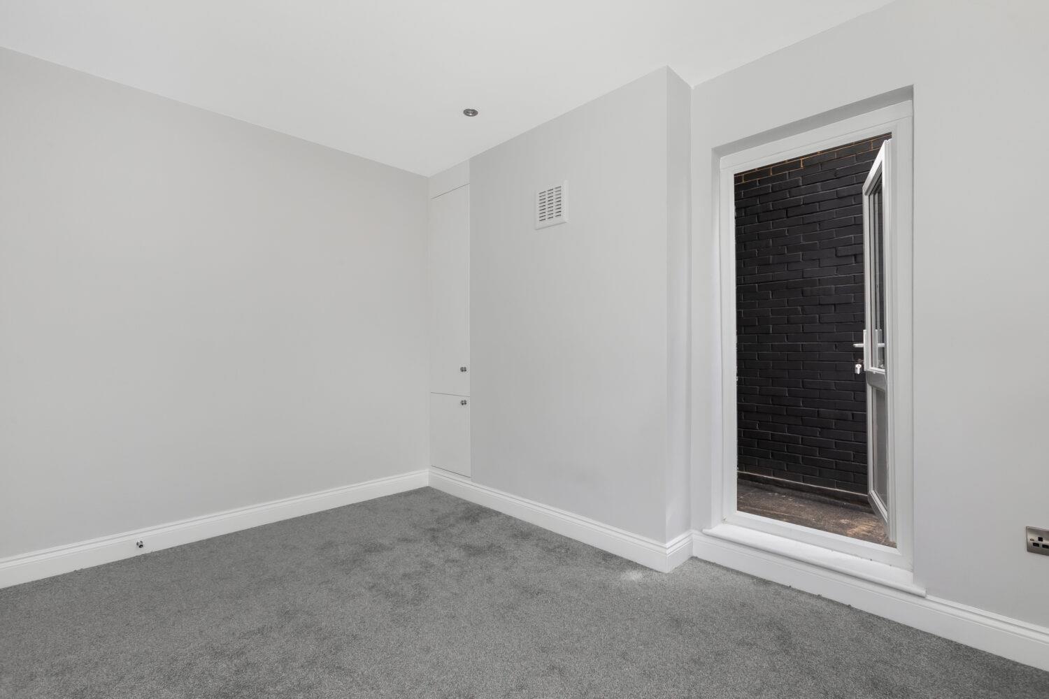 Property Image 0b7da629-8492-4c4e-add1-272d98f3e768