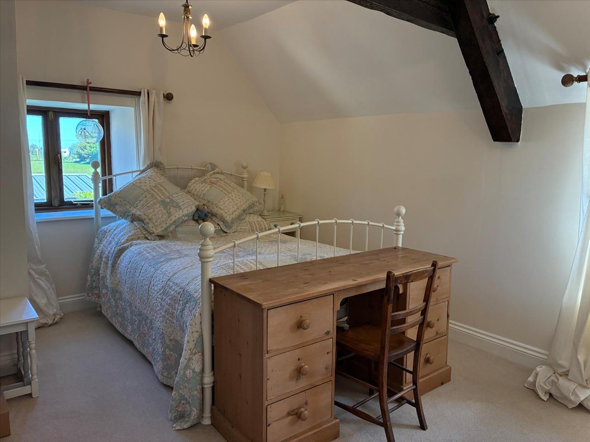 Property Image 0b865f8e-348b-44f7-8008-5ddd7161707f