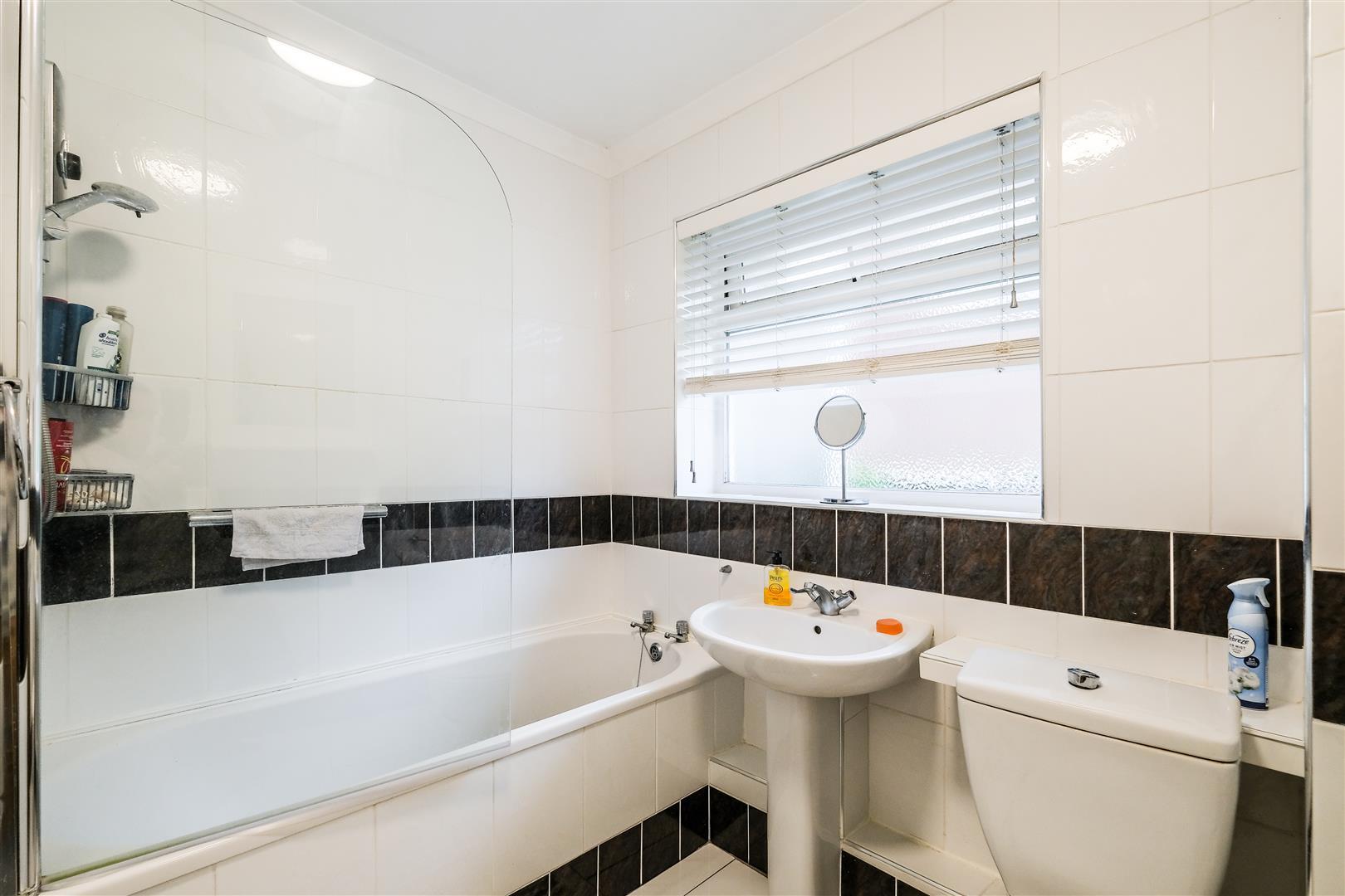 Property Image 0b8f9aa1-257e-4c3d-8a4f-8ff53b8e4a1b