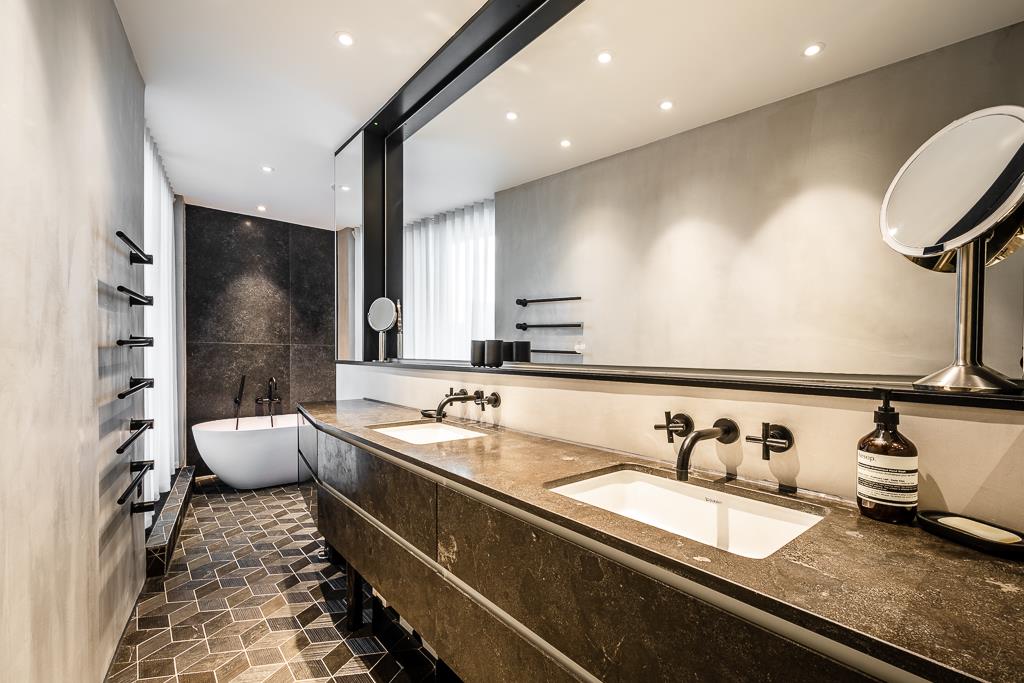 incredible shoreditch penthouse for rent on Curtain Road EC2A