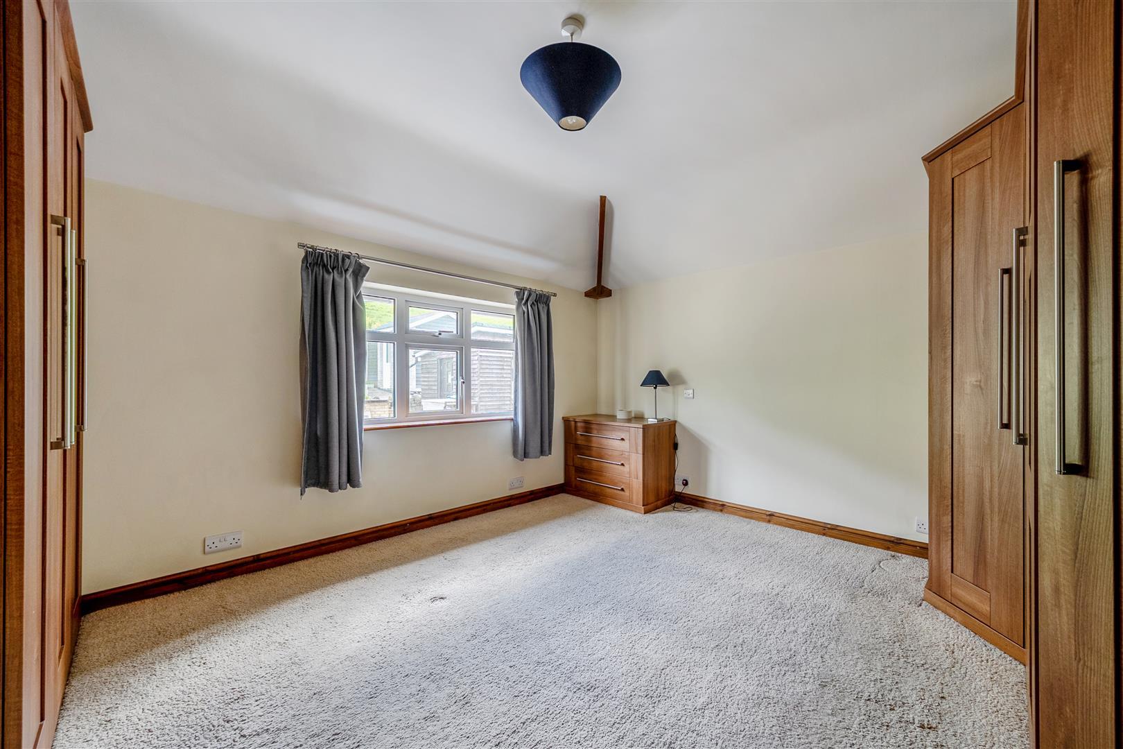 Property Image 0b98c8da-d249-43b4-b652-4c5d8b636880