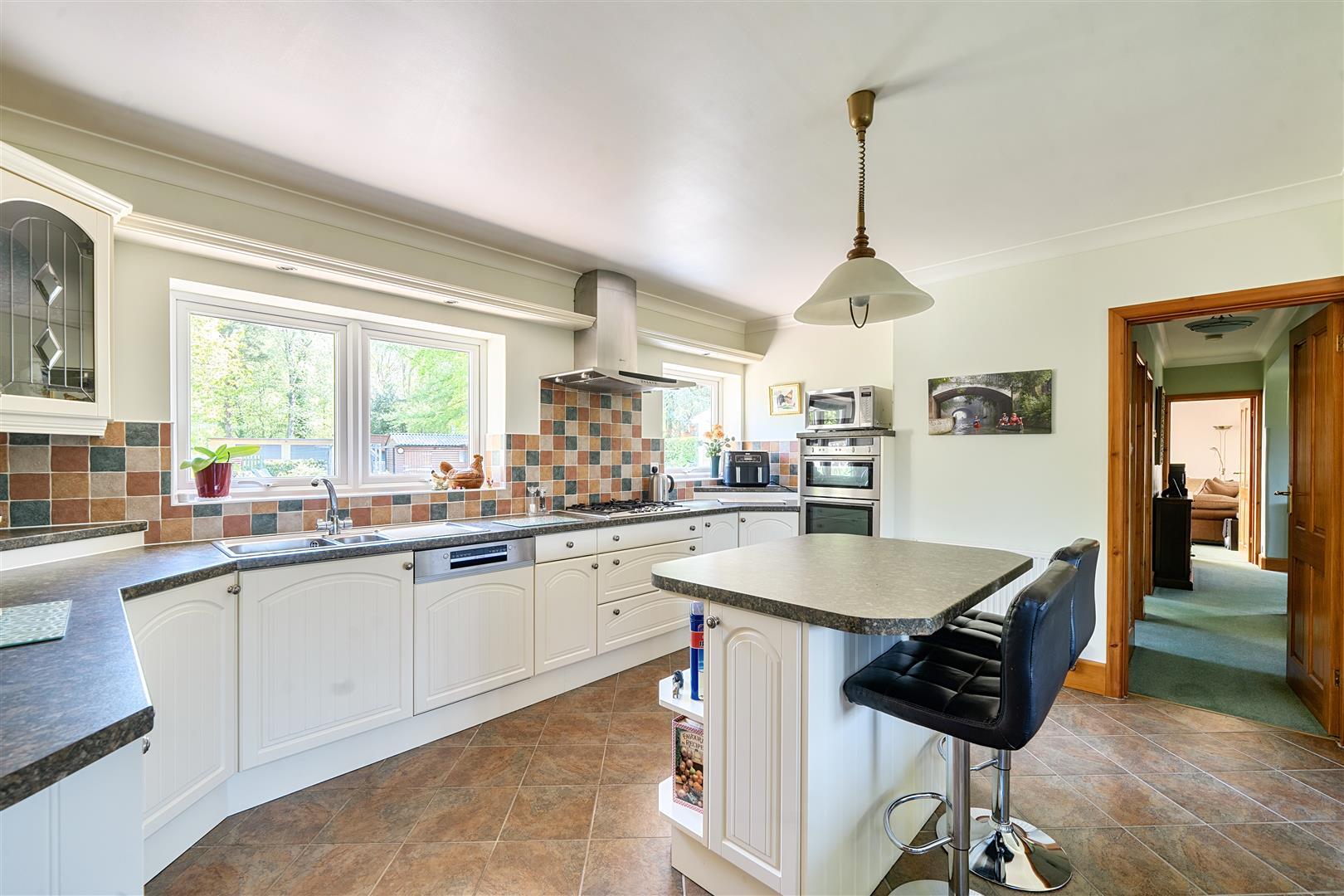 Property Image 0baa8049-a8e1-4608-abc6-3766adc3f789