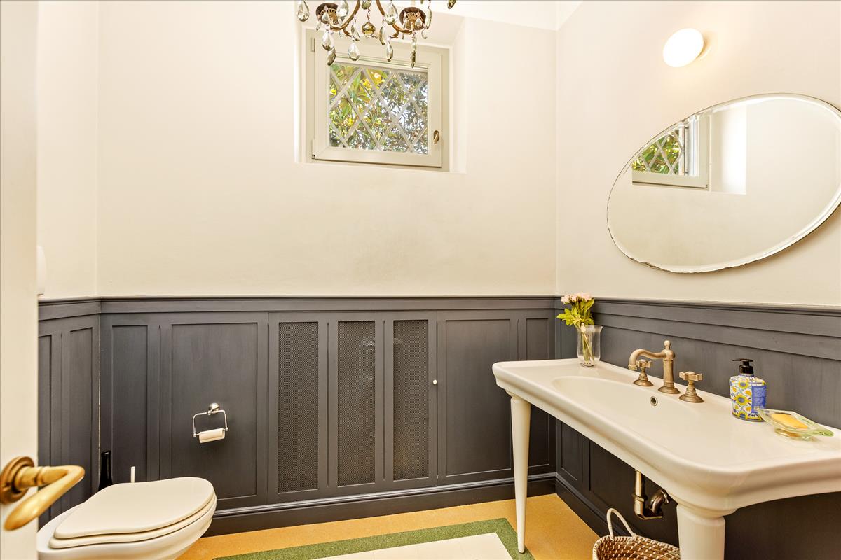 Property Image 0bafda0d-a609-45c4-8e81-8e4cb2b8d1e2