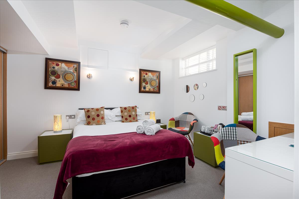 Property Image 0bbec08b-0e94-44a4-a933-9b0789f950ce