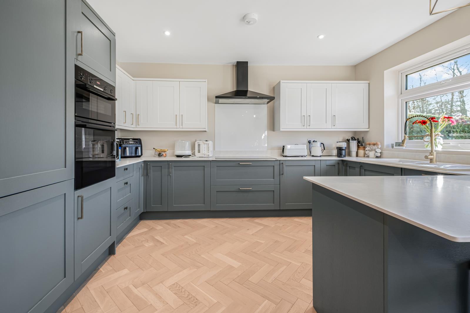 Property Image 0bc46295-4620-486f-b2e0-655915245754