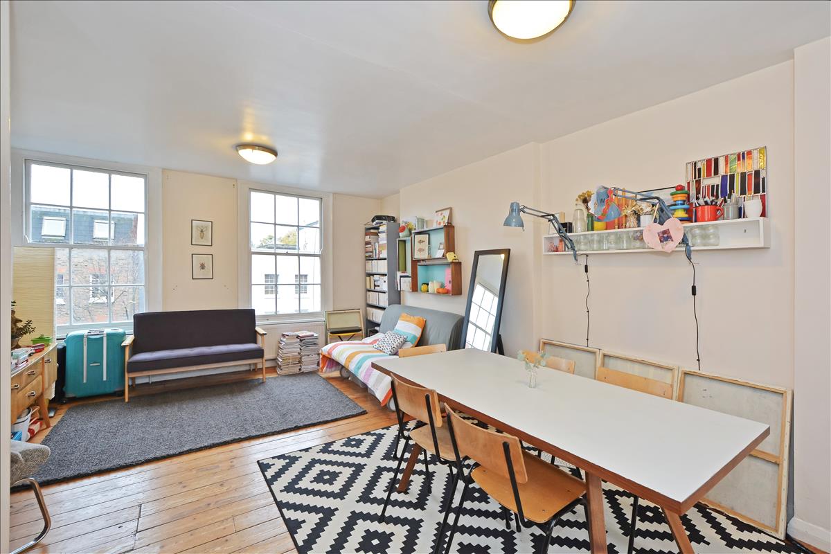 top floor period conversion for rent on islington park street