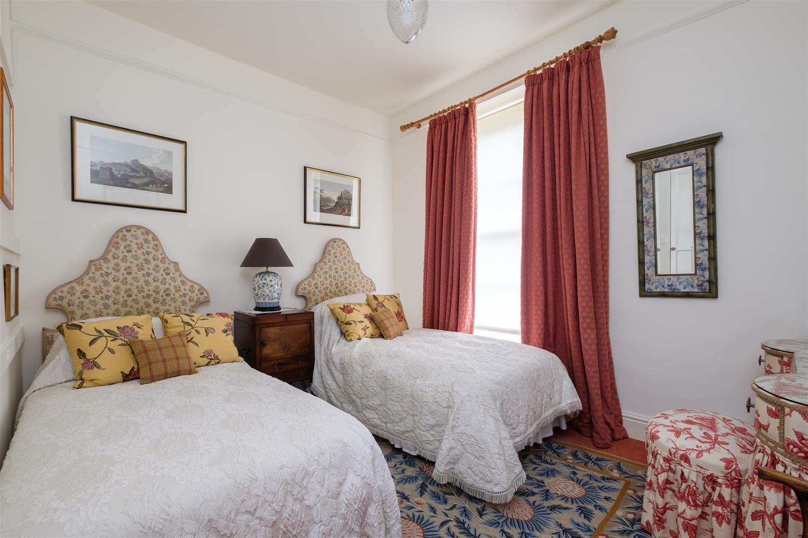 Property Image 0beaa87f-b82e-4b2a-90c8-a81687252db7