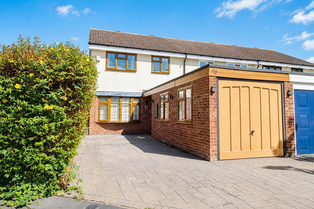 Property Image 0bec7357-f5d8-41d2-aa74-0707e4a1da69