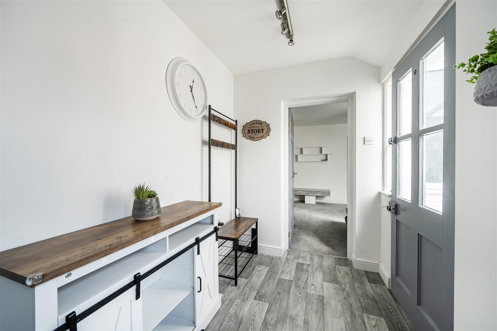 Property Image 0bf06ac8-0bc7-4cfb-8446-1e214e287d9c