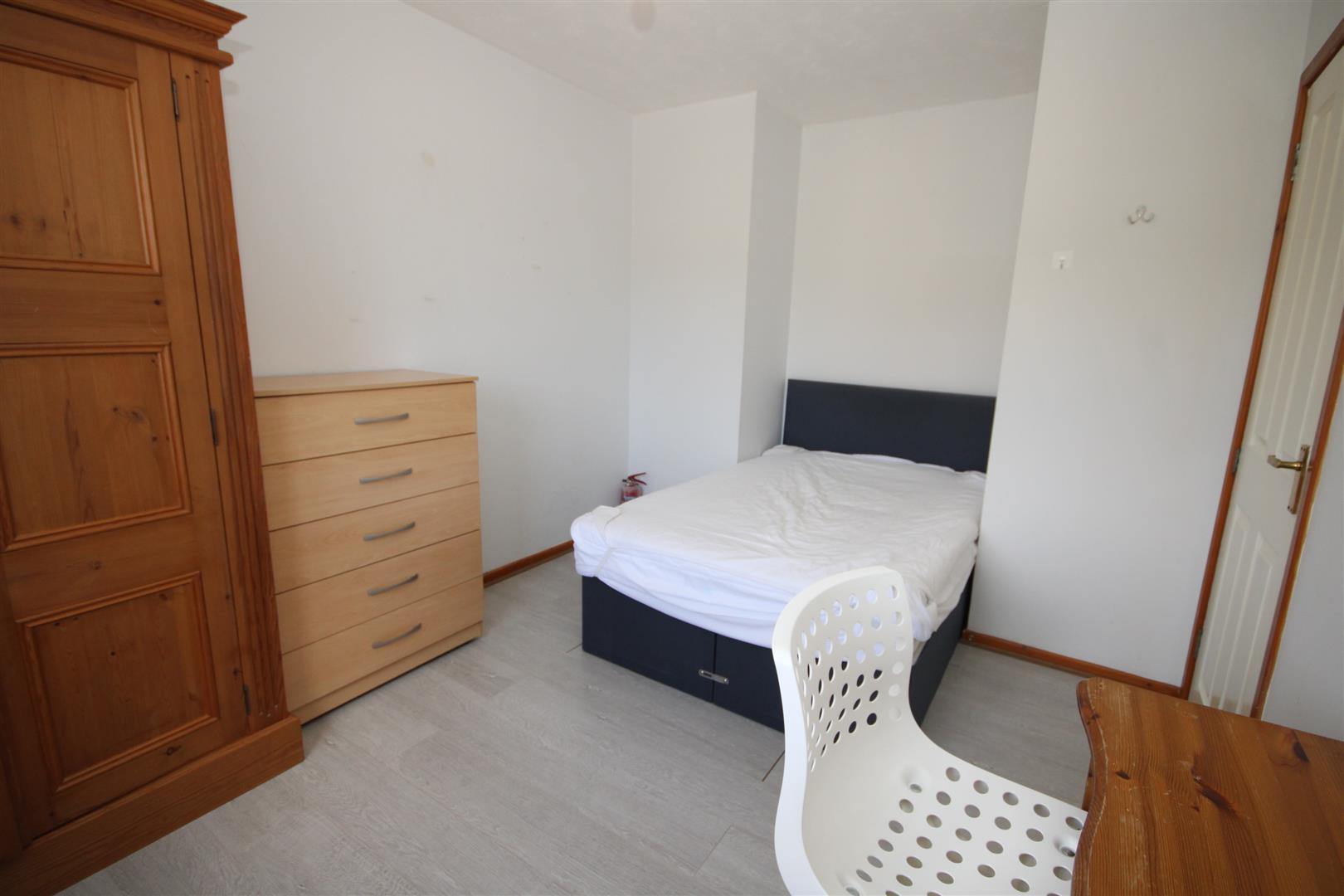 Property Image 0bf0b4b2-68b6-48db-ac83-2f1364ecca27