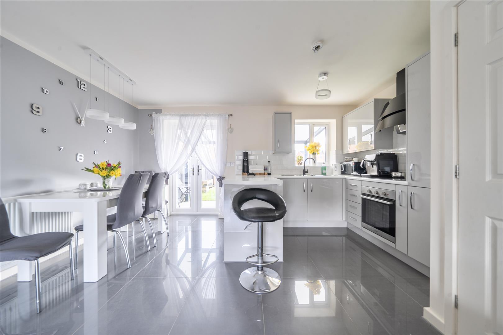 Property Image 0bf0e70d-4c11-4ee1-aa0e-cfc322c0e3fe