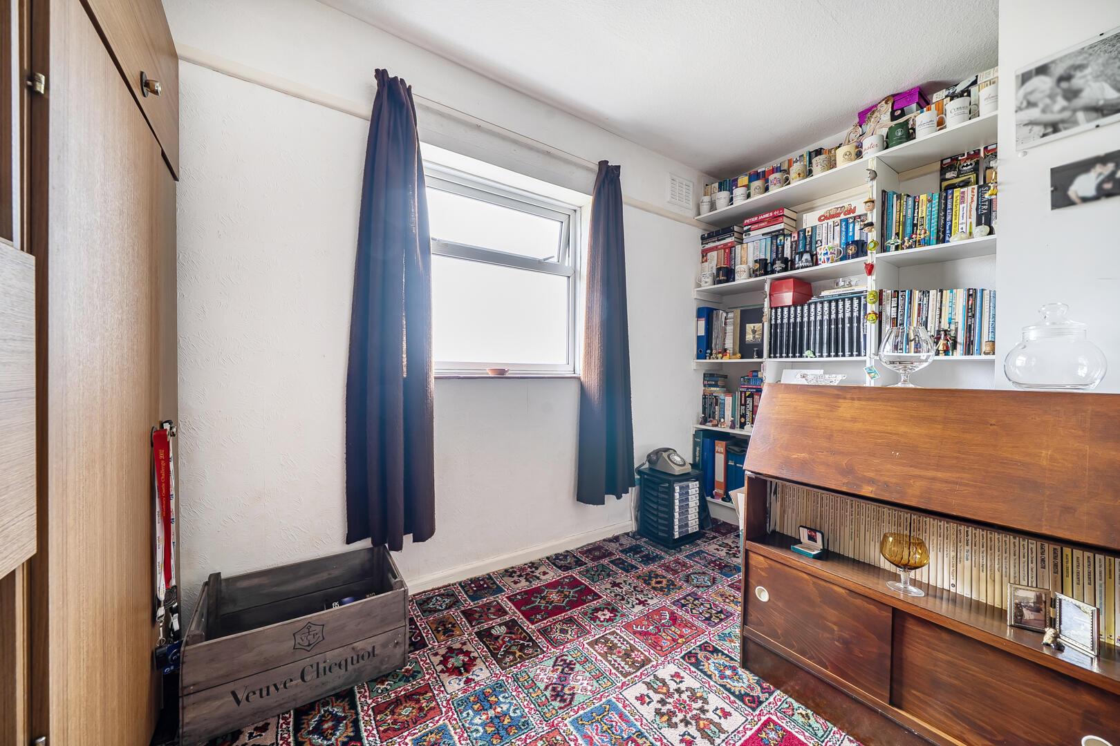 Property Image 0c015838-d938-40fc-9375-1e2e1b3d24f0
