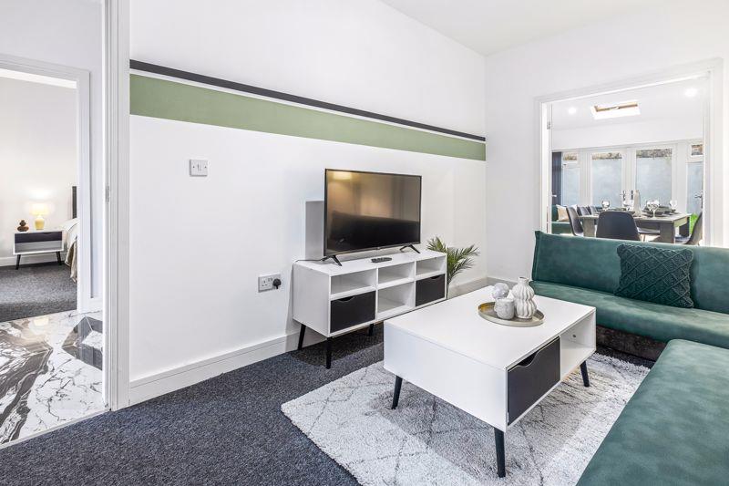 Property Image 0c029909-5d93-4c5d-9406-4f4679dccc9a
