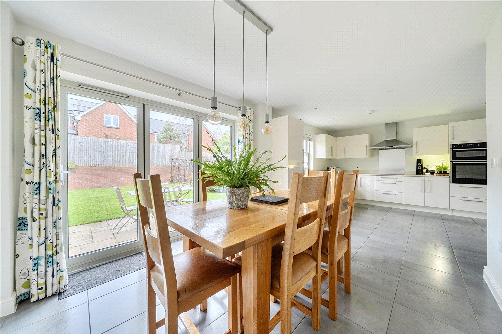Property Image 0c0526e0-5673-437d-932d-e21906a1e724