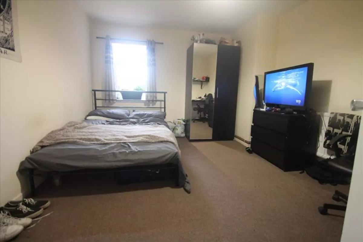 Property Image 0c08ee76-c0c2-4cb8-9601-d393d8a1a0c3