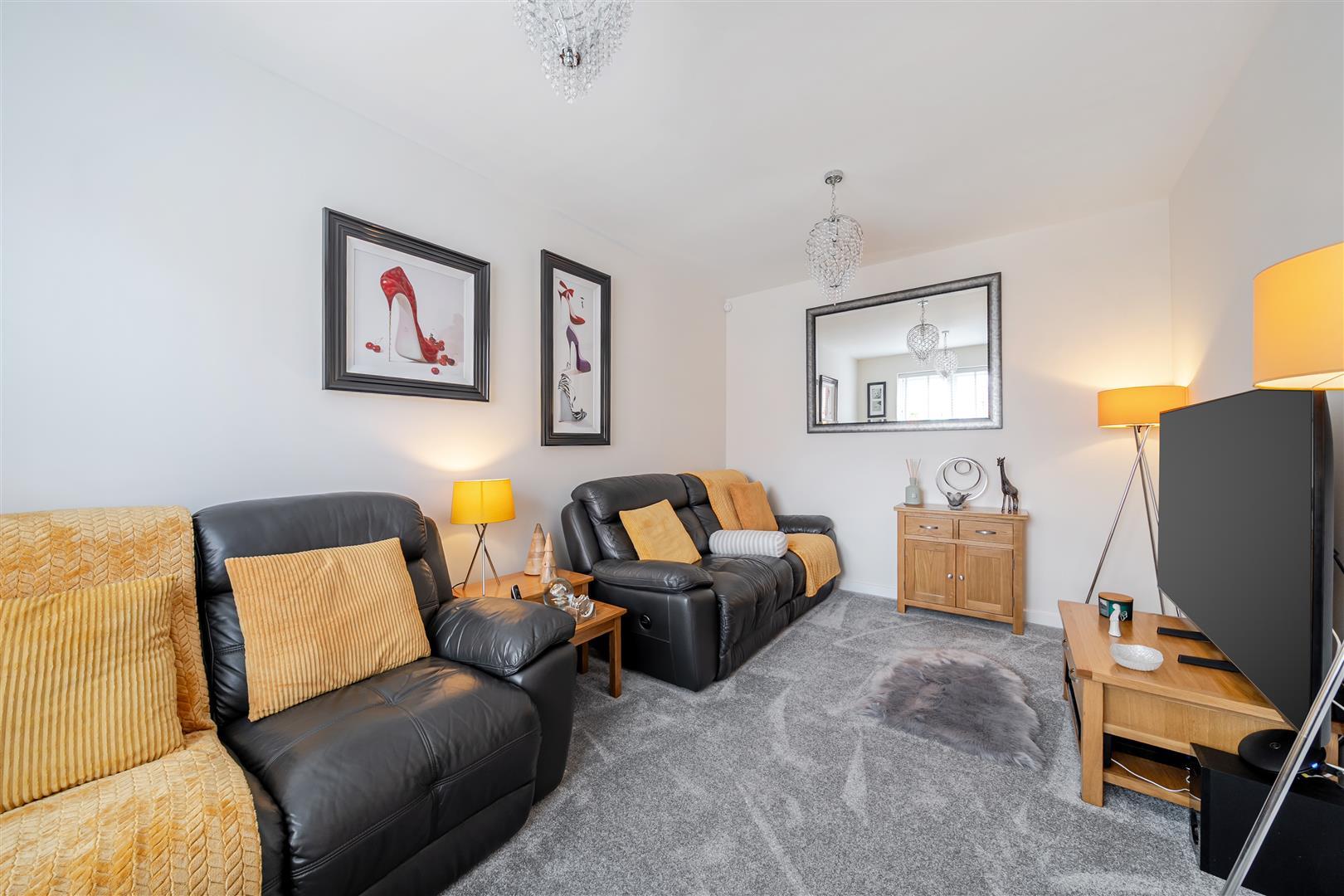 Property Image 0c0d96a9-45a2-4d39-96a9-1a532bac97de