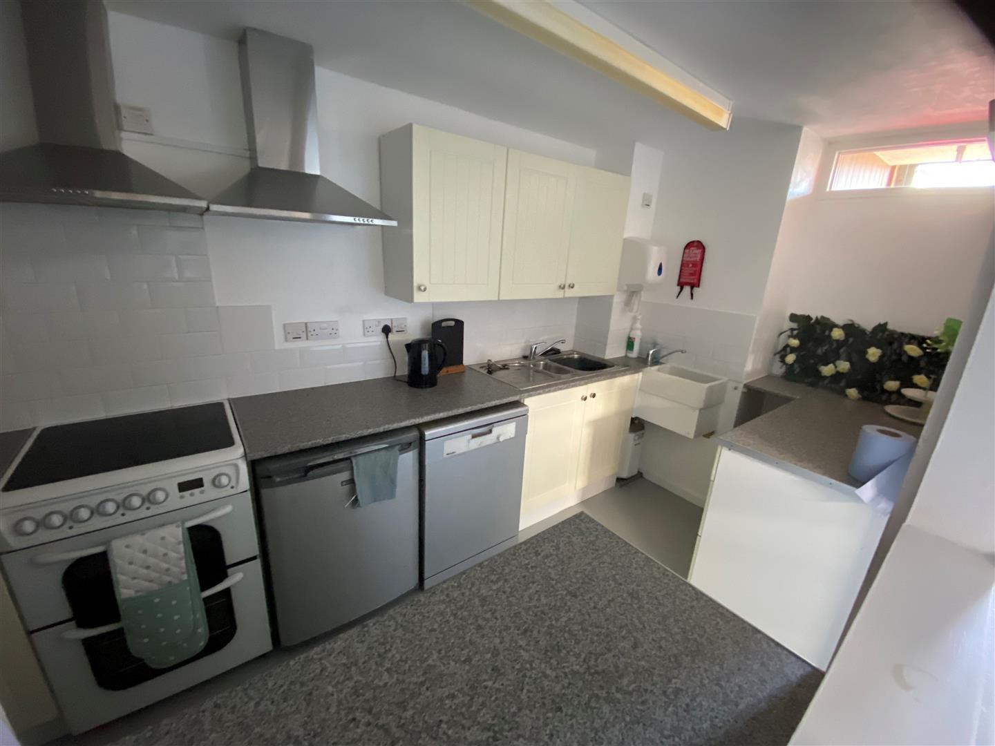 Property Image 0c16f366-a036-4a33-9606-9ecf2d24f43d